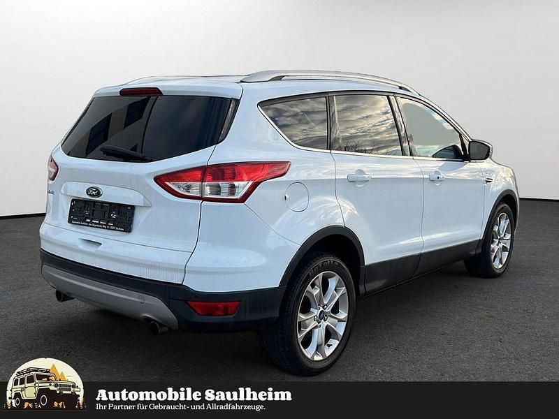 Gebraucht Ford Kuga Titanium 182 PS (133 kW) 2014 Weiß SUV