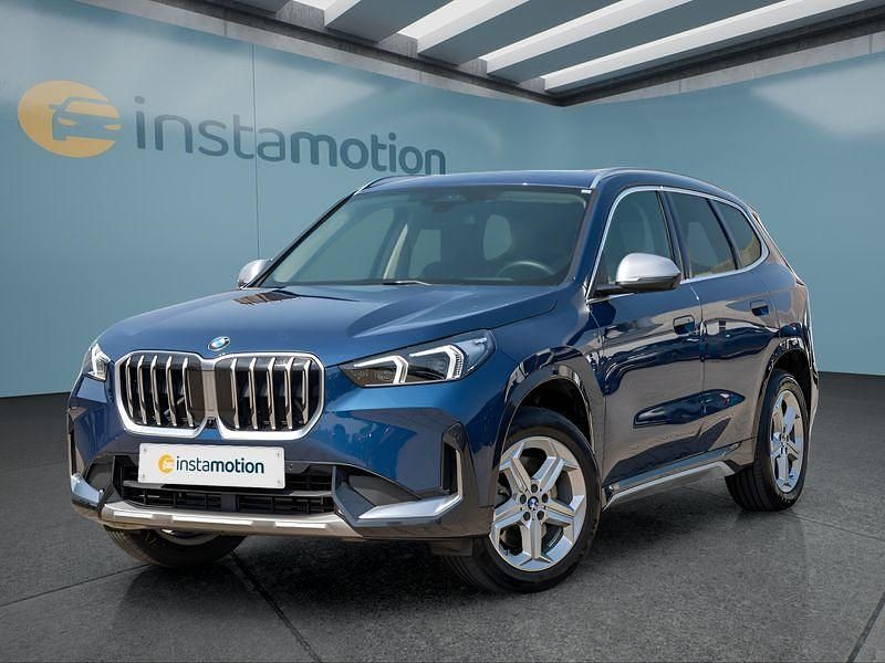Blau Gebraucht 2024 BMW X1 SUV | 47.699 € (Fairer Preis) - Bild 1/4