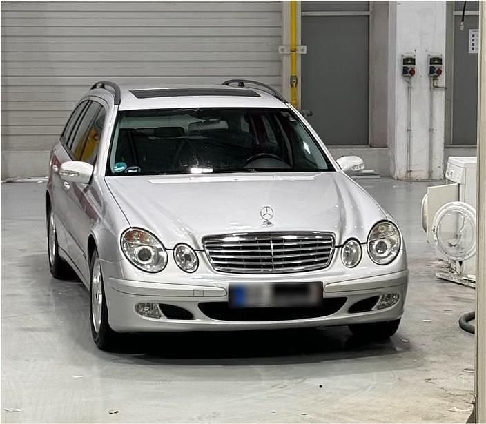 Gebraucht Mercedes E200 163 PS (119 kW) 2003 Silber Kombi