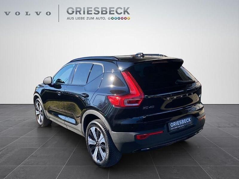 Gebraucht Volvo XC40 Core 169 kW (231 PS) 2022 Black solid (stone) / solid SUV
