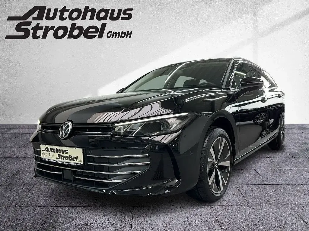 Neu VW Passat 150 PS (110 kW) 2026 Grenadillschwarz metallic Kombi