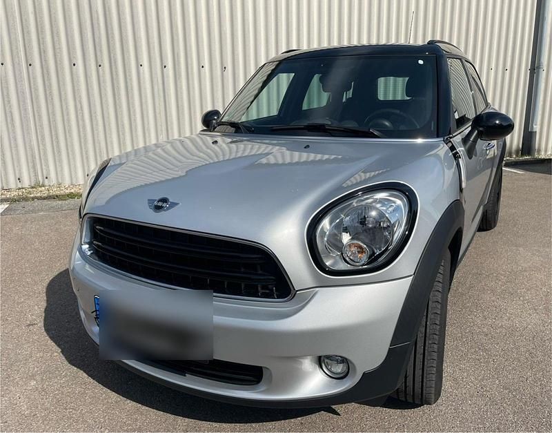 Silber Gebraucht 2016 Mini Cooper Countryman Sport SUV | 14.900 € (Etwas zu teuer) - Bild 1/4