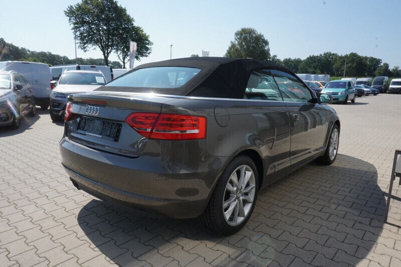 Gebraucht Audi A3 Cabriolet Advanced 125 PS (91 kW) 2012 Grau Cabrio