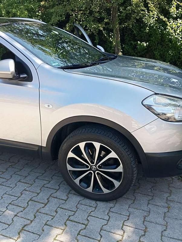 Gebraucht 2011 Nissan Qashqai +2 Visia SUV | 7.600 € (Etwas zu teuer) - Bild 1/4