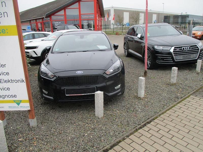 Gebraucht Ford Focus ST-Line 182 PS (133 kW) 2018 Schwarz Limousine