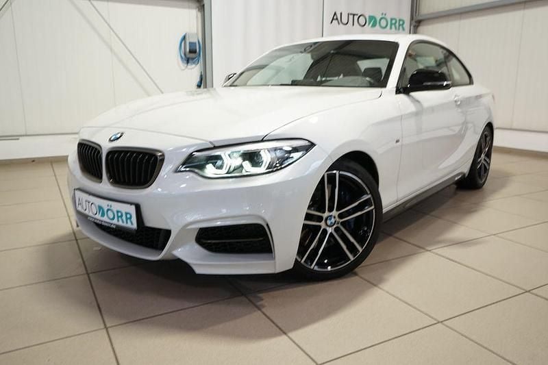 Weiß Gebraucht 2019 BMW M240 M Sport Coupé | 36.900 € (Guter Preis) - Bild 1/4