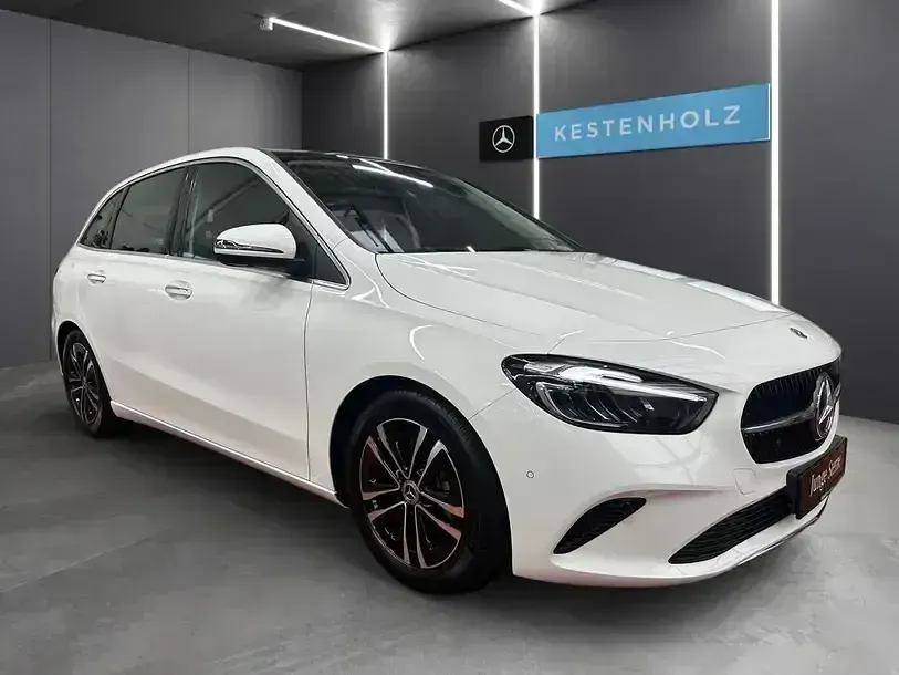 Gebraucht Mercedes B180 136 PS (100 kW) 2025 Polarweiß Van / Kleinbus