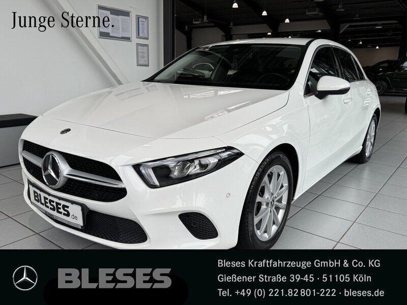 Unilack polarweiß Gebraucht 2018 Mercedes A200 Progressive Limousine | 21.950 € (Fairer Preis) - Bild 1/4