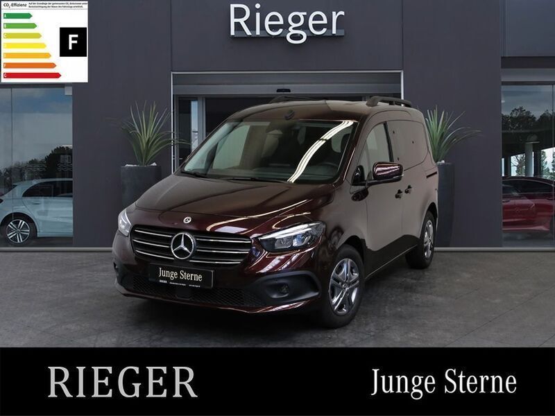 Red metallic Gebraucht 2024 Mercedes T180 Style Van / Kleinbus | 27.554 € (Fairer Preis) - Bild 1/4