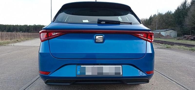 Usado Seat Leon ST 116 HP (85 kW) 2026 Azul Carrinha