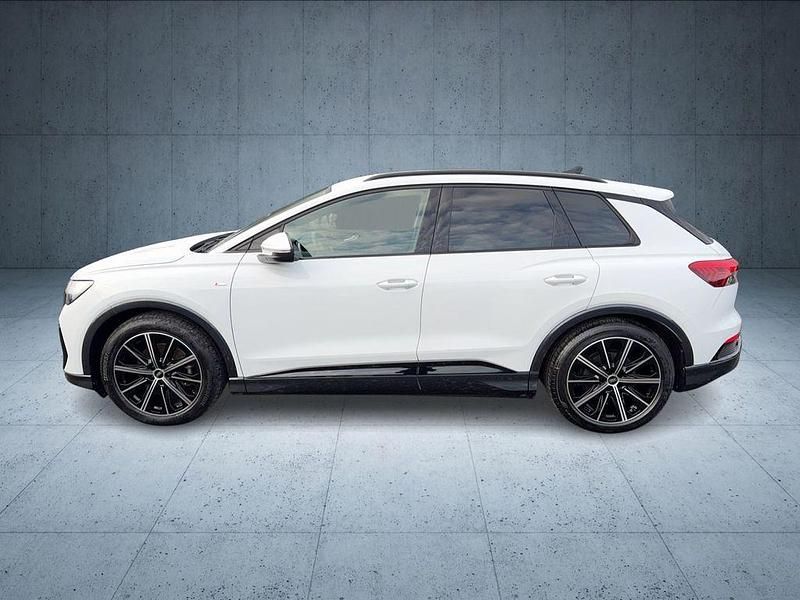 Gebraucht Audi Q4 e-tron S-Line 125 kW (170 PS) 2022 Gletscherweiß metallic SUV