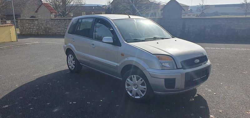 Gebraucht Ford Fusion 68 PS (50 kW) 2009 Silber Kleinwagen