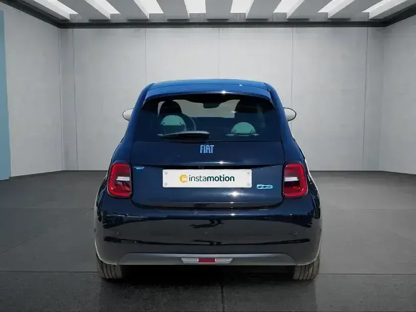 Gebraucht Fiat 500e La Prima 86 kW (118 PS) 2022 Schwarz Kleinwagen