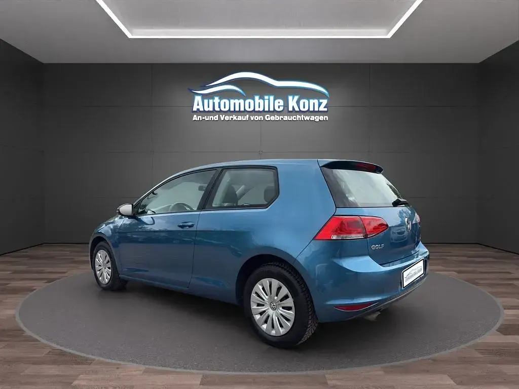 Gebraucht VW Golf VII Trendline 105 PS (77 kW) 2013 Blau Kleinwagen