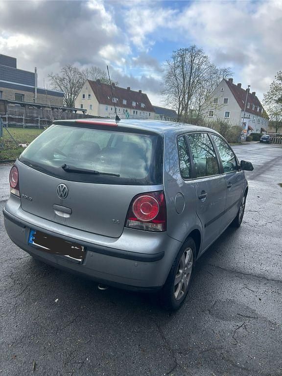 Gebraucht VW Polo 80 PS (58 kW) 2007 Grau Kleinwagen
