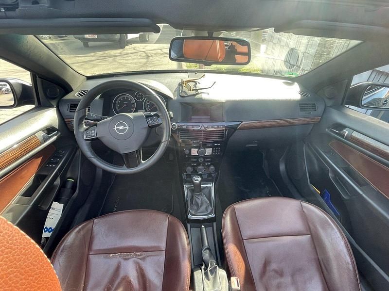 Gebraucht Opel Astra Cabriolet Cosmo 200 PS (147 kW) 2008 Schwarz Cabrio