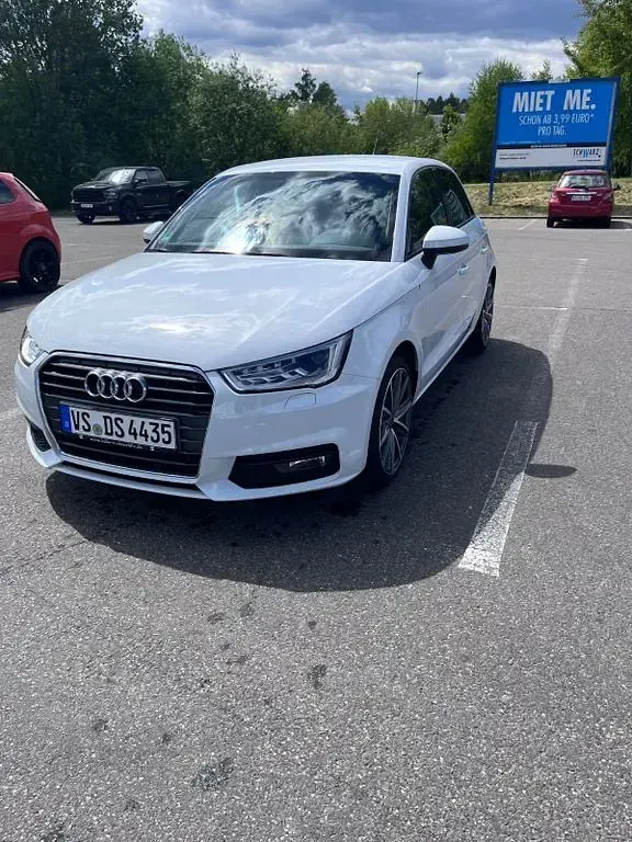 Gebraucht Audi A1 Sportback 90 PS (66 kW) 2015 Weiß Kleinwagen