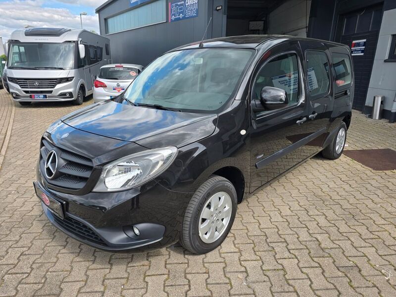 Schwarz Gebraucht 2016 Mercedes Citan 111 Kombi | 14.990 € (Teuer) - Bild 1/4