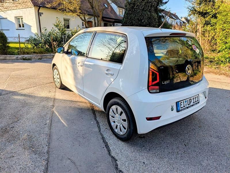 Second-hand VW up! 60 CP (44 kW) 2019 Alb Hatchback