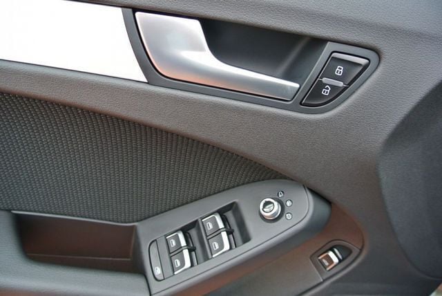 Gebraucht Audi A4 177 PS (130 kW) 2014 Grau metallic Kombi
