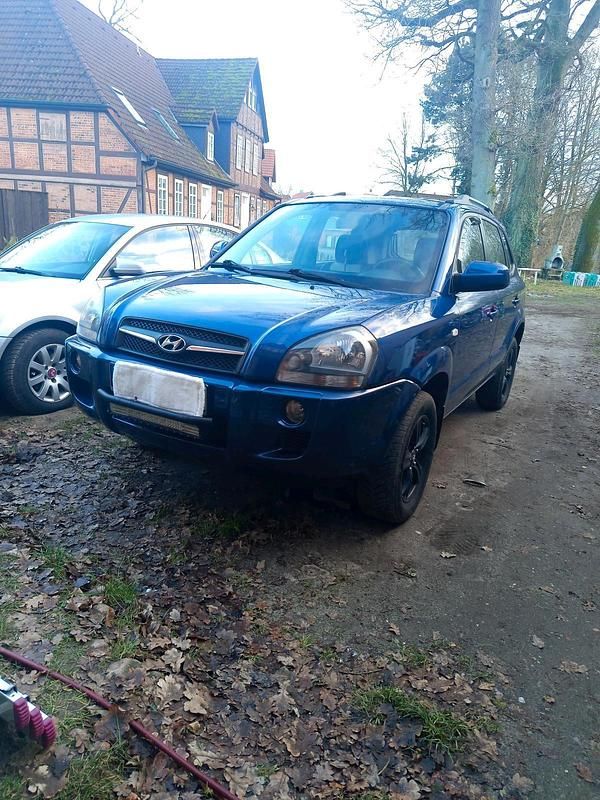 Blau Gebraucht 2008 Hyundai Tucson SUV | 6.000 € - Bild 1/4
