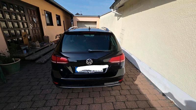 Gebraucht VW Golf VII 150 PS (110 kW) 2019 Schwarz Kombi