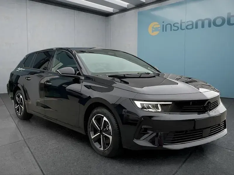 Neu Opel Astra 131 PS (96 kW) 2025 Schwarz Kleinwagen