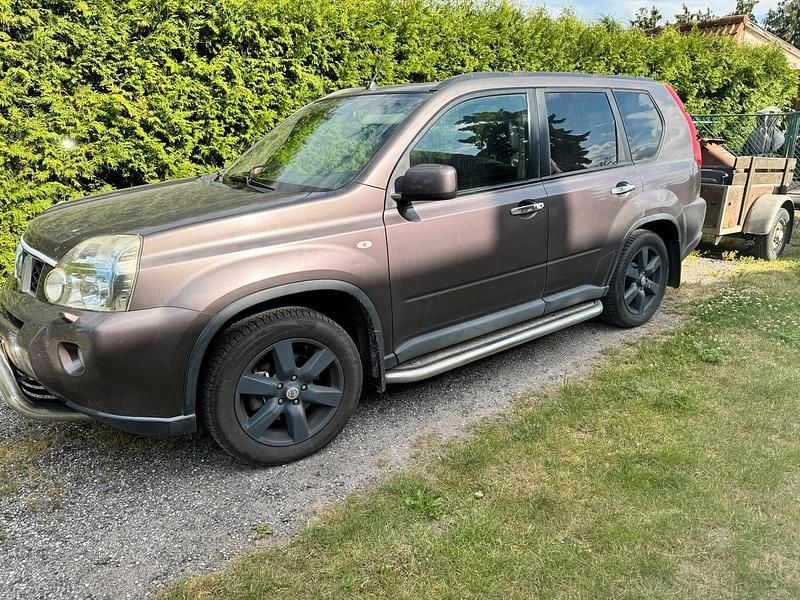 Braun Gebraucht 2007 Nissan X-Trail SUV | 4.000 € - Bild 1/4