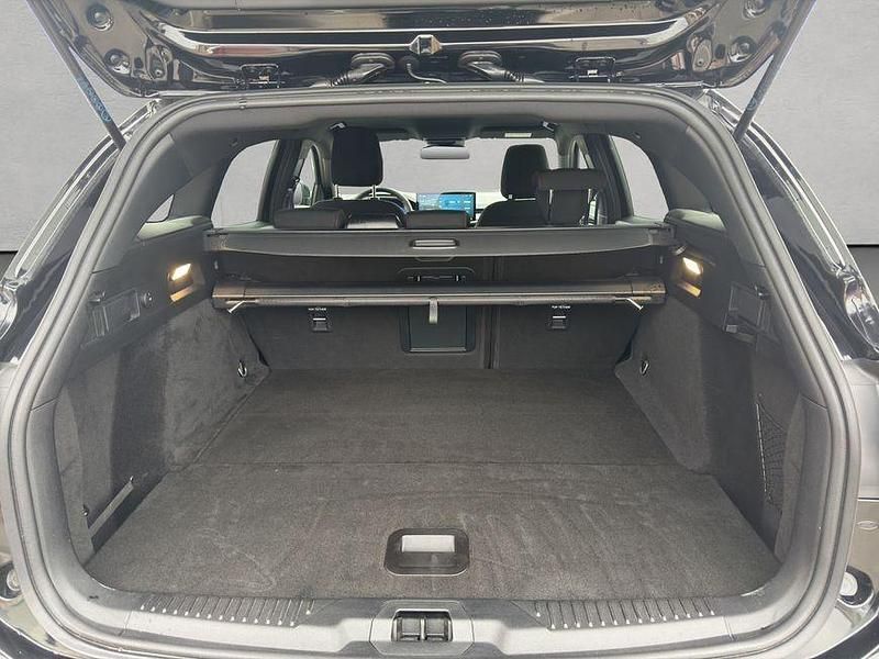 Gebraucht Ford Focus ST-Line X 125 PS (91 kW) 2023 Schwarz Limousine