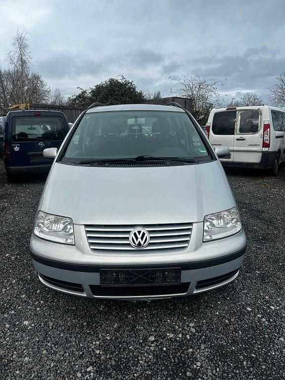Silber Gebraucht 2000 VW Sharan Comfortline Van / Kleinbus | 1.200 € (Superpreis) - Bild 1/4