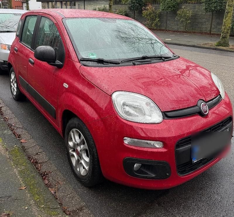 Rot Gebraucht 2015 Fiat Panda Lounge Kleinwagen | 4.650 € (Fairer Preis) - Bild 1/4