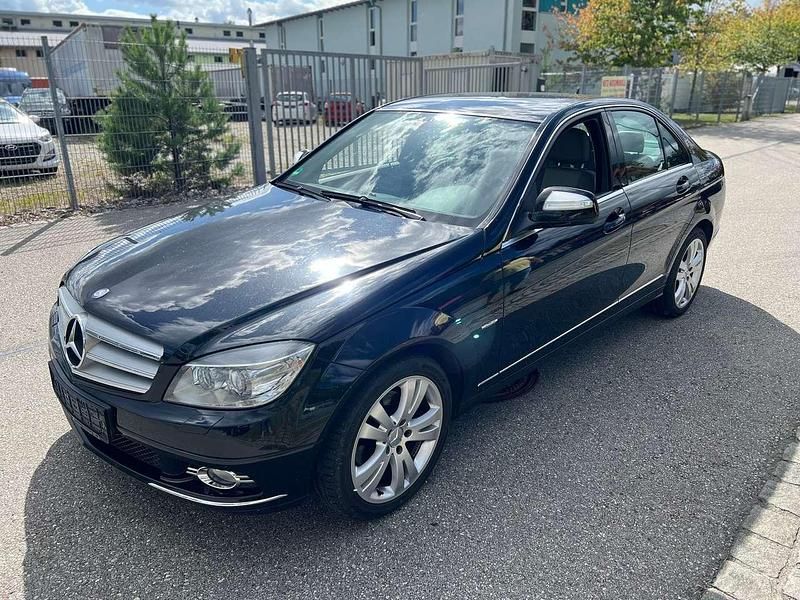 Schwarz Gebraucht 2007 Mercedes C280 Avantgarde Limousine | 4.500 € (Fairer Preis) - Bild 1/4