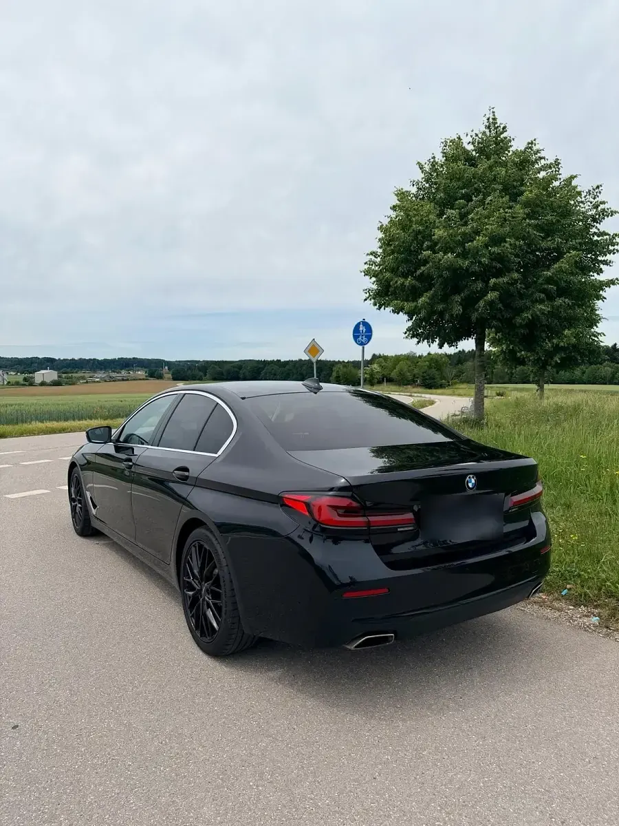 Gebraucht BMW 530 252 PS (185 kW) 2021 Schwarz Limousine