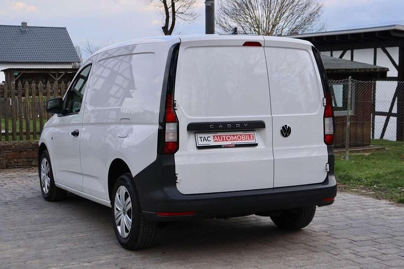 Gebraucht VW Caddy 102 PS (75 kW) 2022 Candyweiss Van / Kleinbus