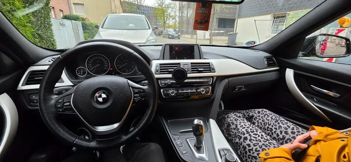 Gebraucht BMW 330 Advantage 258 PS (189 kW) 2016 Schwarz Kombi