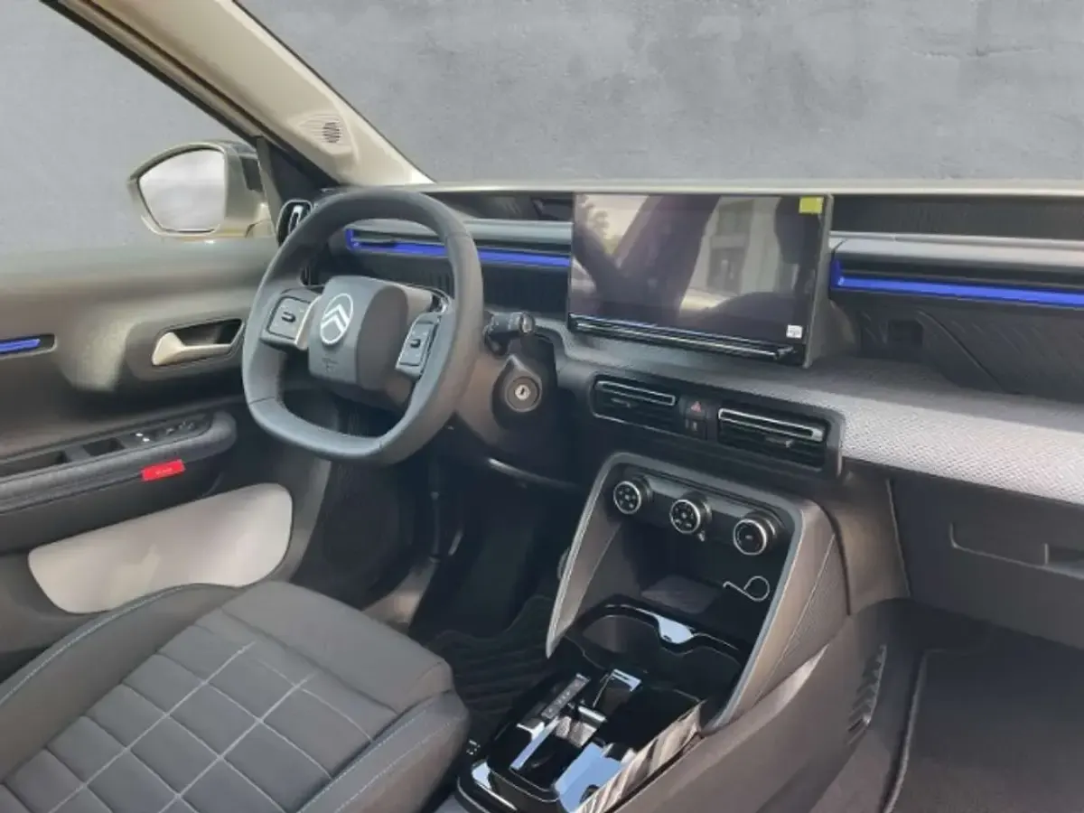 Neu Citroën C3 83 kW (113 PS) 2026 Lack weiss banquise/typ aussen SUV