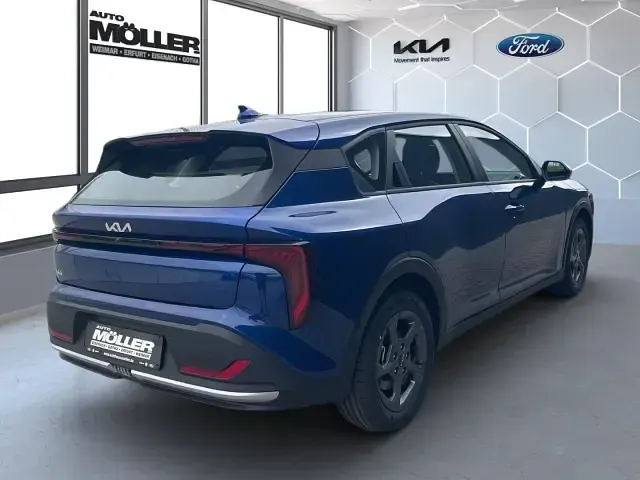 Neu Kia K4 Comfort 150 PS (110 kW) 2026 Blau Limousine