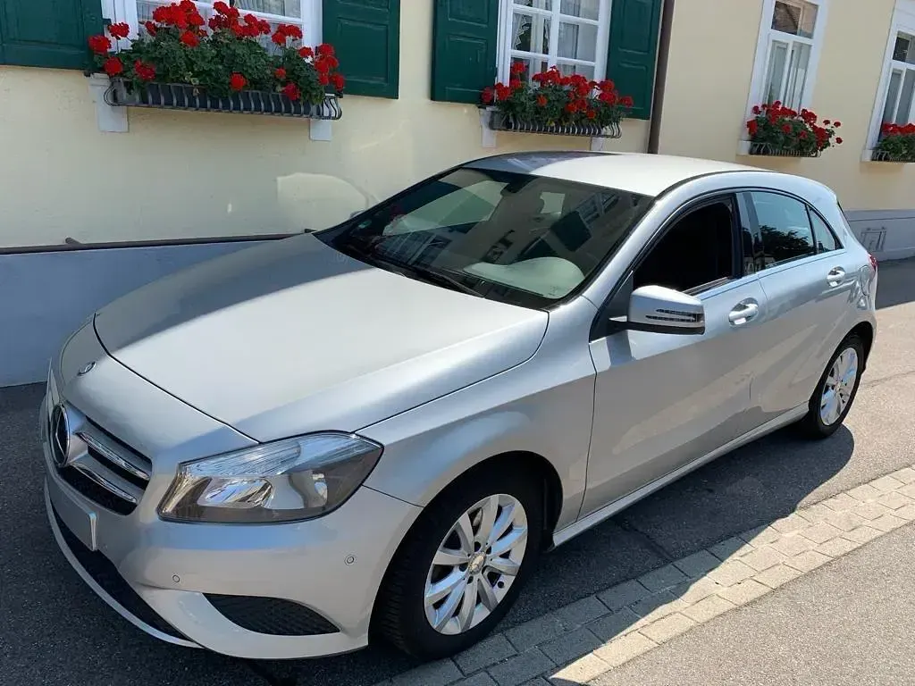 Usata Mercedes A180 2016 Argento Berlina