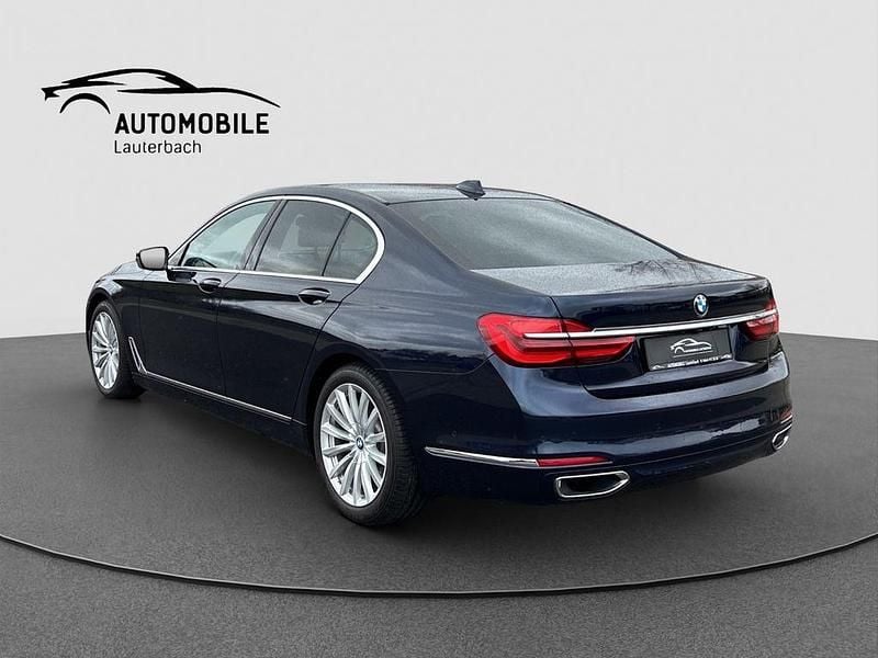 Gebraucht BMW 730 Performance 265 PS (194 kW) 2016 Blau Limousine