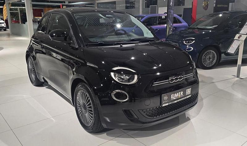Gebraucht Fiat 500e Action 69 kW (95 PS) 2021 Schwarz Limousine