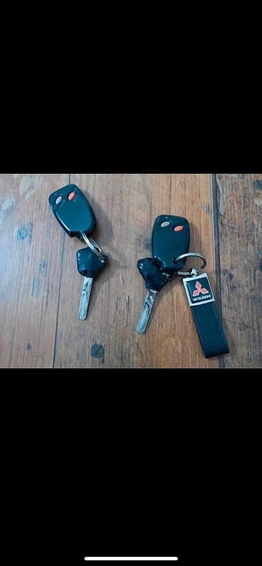 Gebraucht Mitsubishi Carisma 103 PS (75 kW) 2004 Andere farben