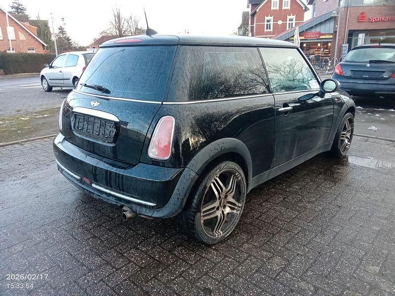 Usado Mini ONE 90 HP (66 kW) 2005 Preto Citadino