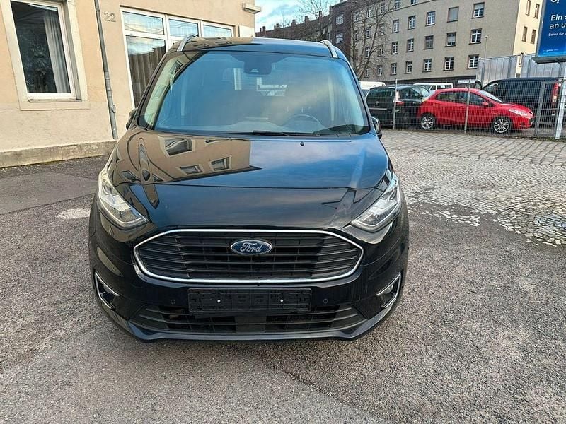 Gebraucht Ford Grand Tourneo Connect Titanium 120 PS (88 kW) 2019 Schwarz Van / Kleinbus