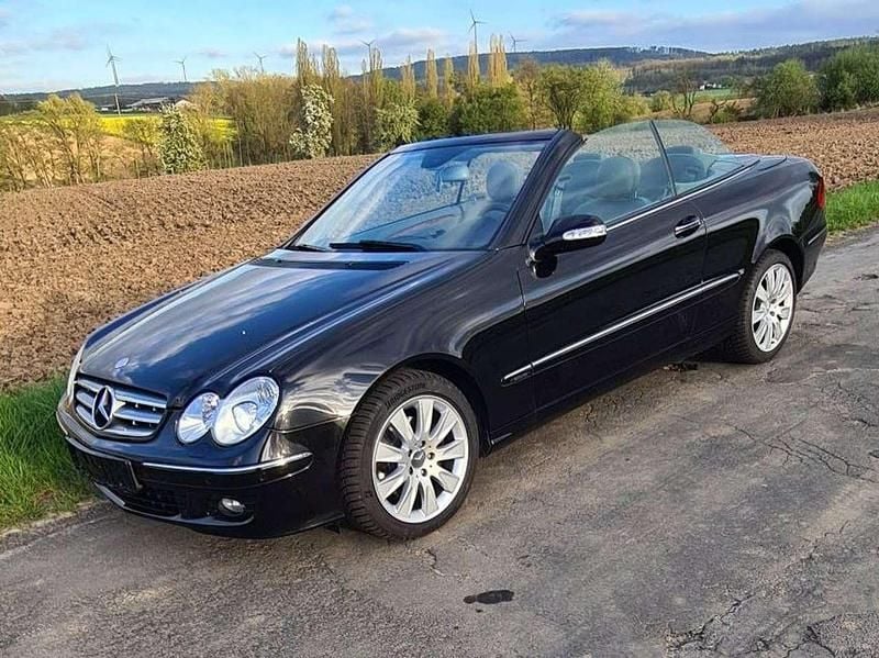 Schwarz Gebraucht 2006 Mercedes CLK280 Elegance Cabrio | 12.900 € (Teuer) - Bild 1/4