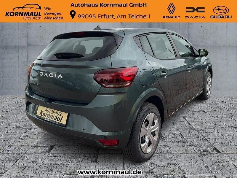 Neu Dacia Sandero Expression 91 PS (66 kW) 2025 Grün Kleinwagen
