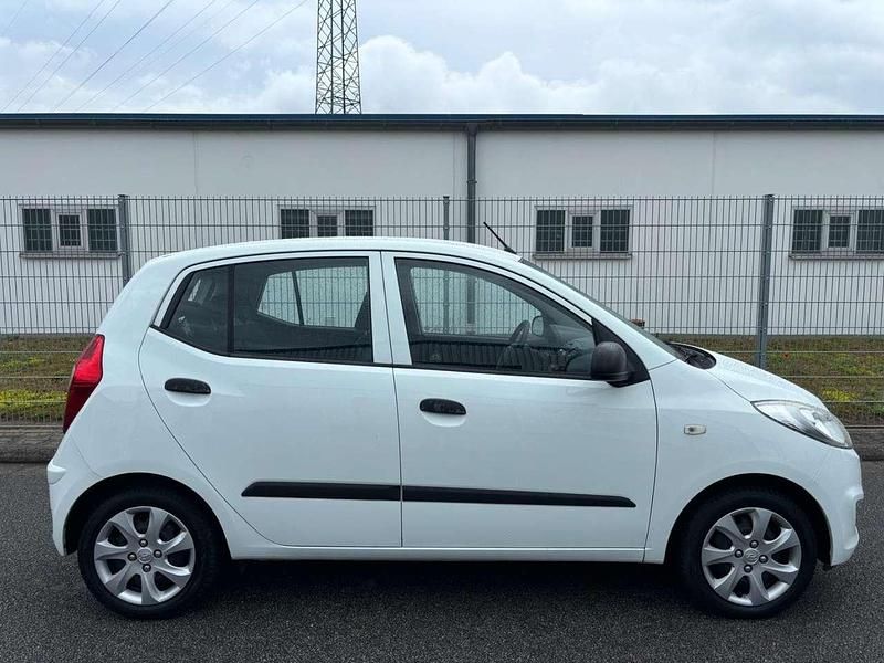 Weiß Gebraucht 2011 Hyundai i10 Comfort Kleinwagen | 1.800 € (Superpreis) - Bild 1/4