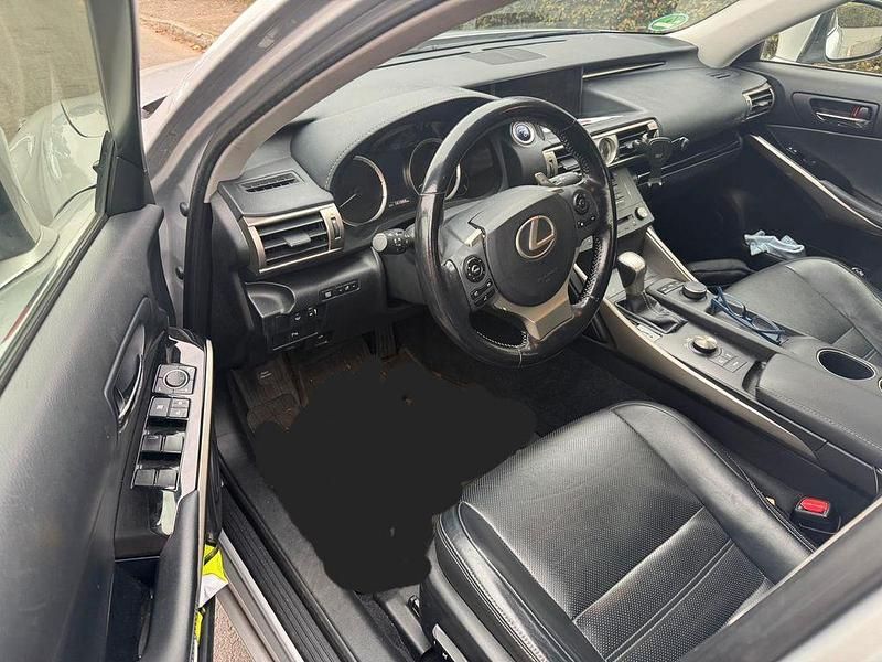 Gebraucht Lexus IS300h 234 PS (172 kW) 2015 Silber Limousine