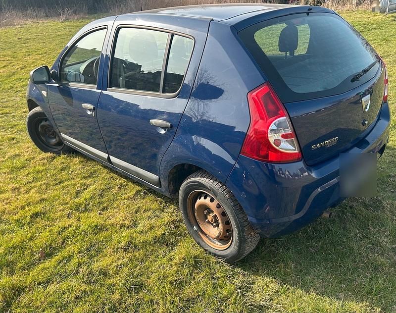Gebraucht Dacia Sandero 74 PS (54 kW) 2009 Blau Kleinwagen