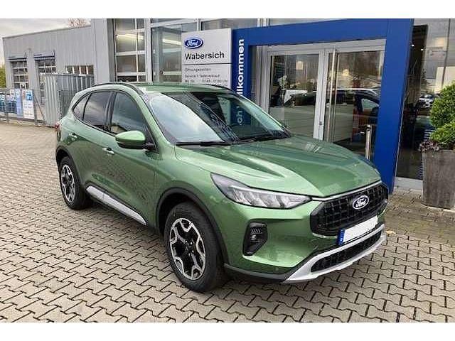 Gebraucht Ford Kuga Active 179 PS (131 kW) 2024 Bursting green SUV