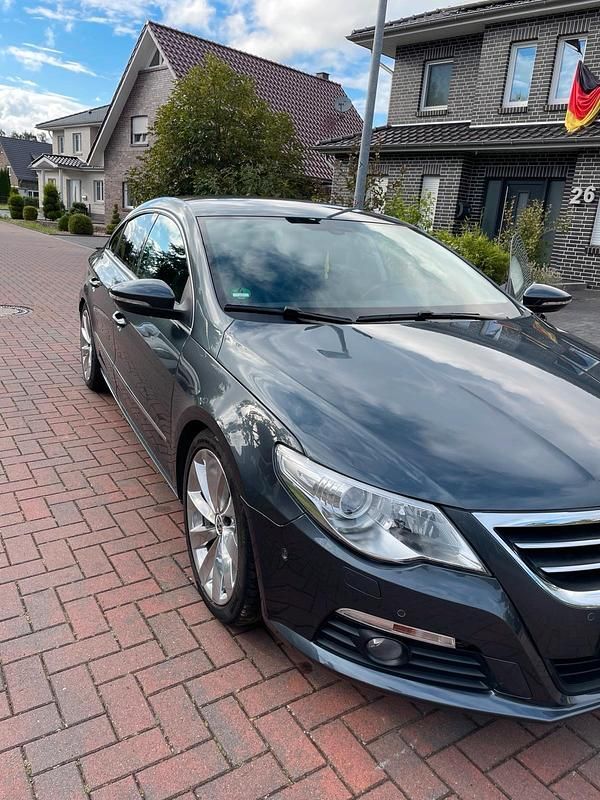 Gebraucht VW Passat Sport 200 PS (147 kW) 2009 Grau Coupé